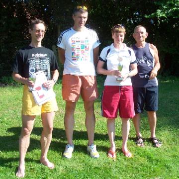 Das erfolgreiche Tria-Team von links: Klaus, Martin, Marion, Kalli